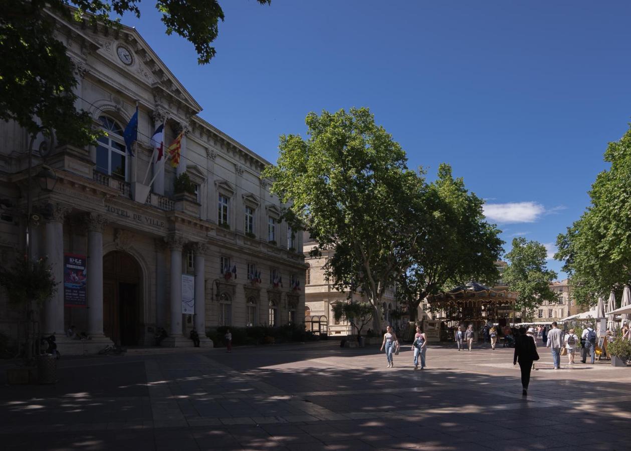 Le Central Αβινιόν Εξωτερικό φωτογραφία